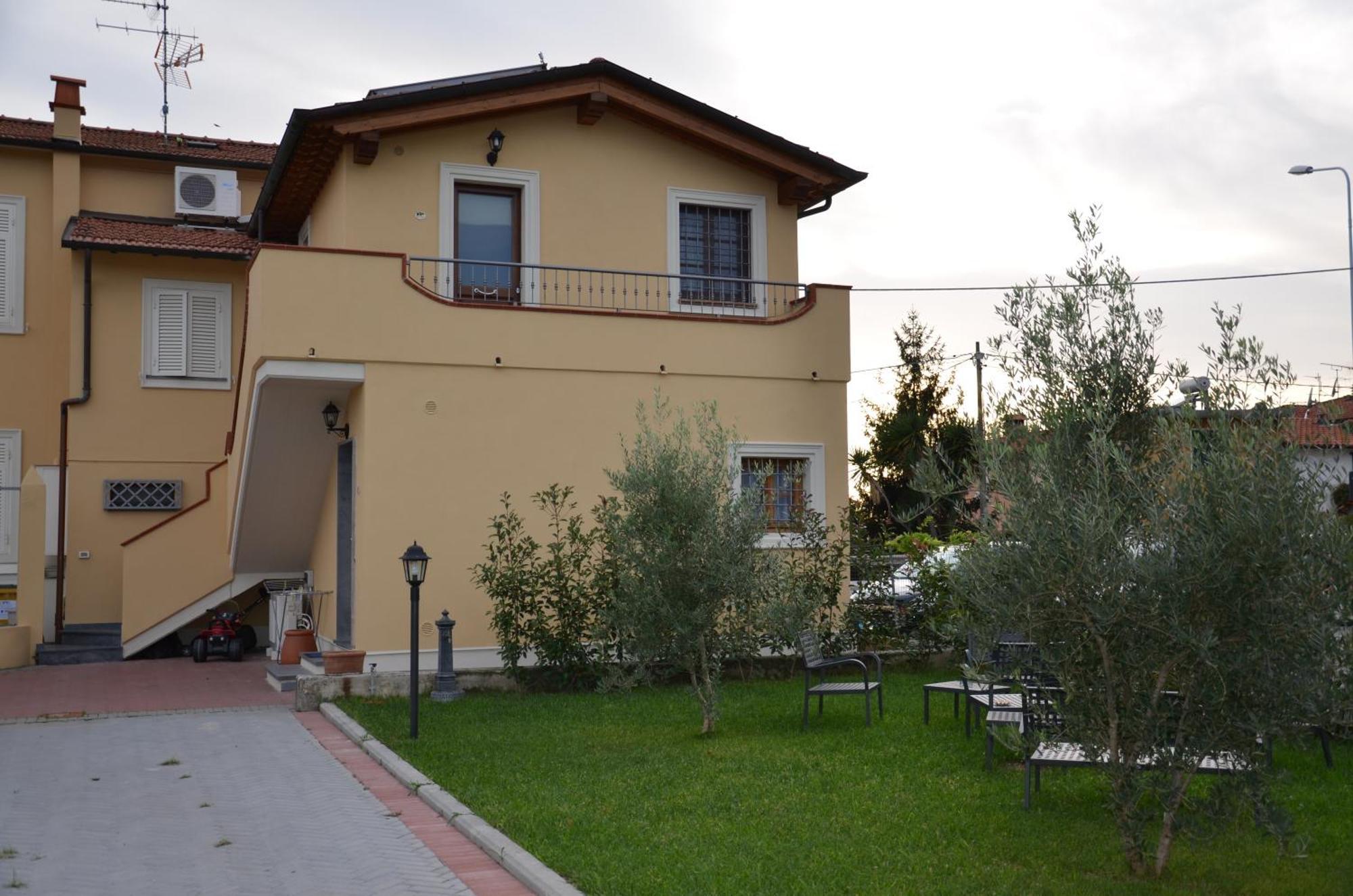 B & B Da Ferro Massarosa Luaran gambar