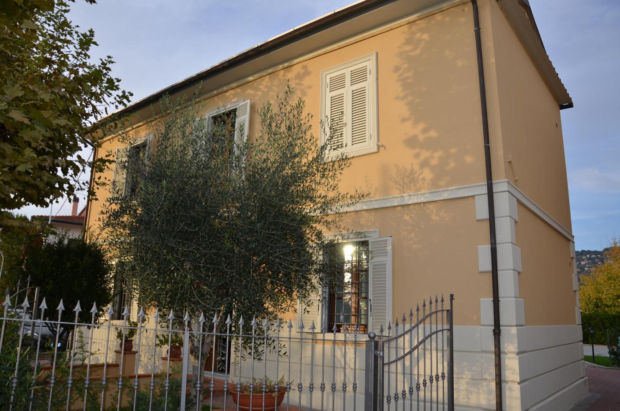 B & B Da Ferro Massarosa Luaran gambar