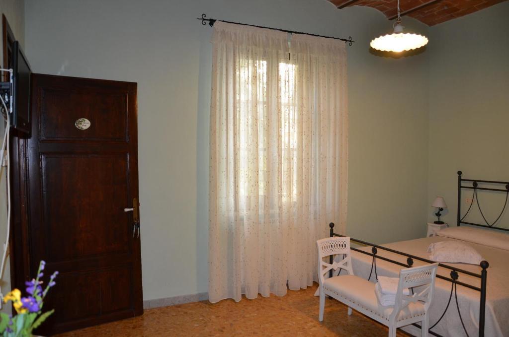 B & B Da Ferro Massarosa Bilik gambar